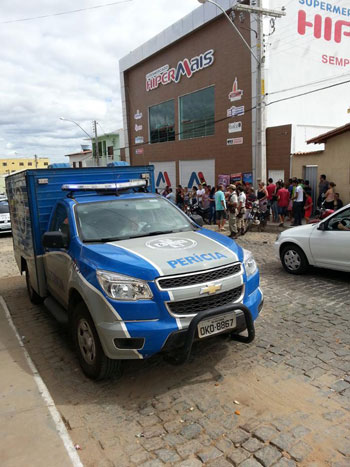 Livramento de Nossa Senhora: Criança de 13 anos morre esmagada por elevador em supermercado