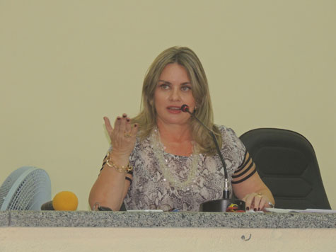 Guanambi: Ivana Bastos comemora pré-seleção para implantação do curso de Medicina