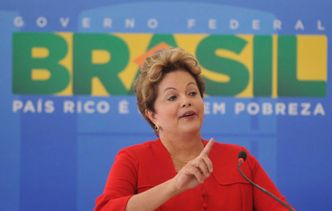 Após dez anos, Dilma Rousseff diz que Bolsa família mudou a cara do Brasil