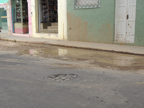 Brumado: Advogado esclarece transtornos em obra no centro comercial