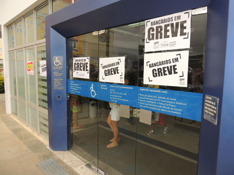 Brumado: Bancários em greve por tempo indeterminado