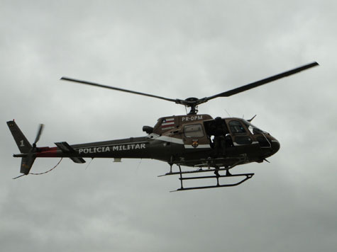 Condeúba: Polícia recebe apoio de helicóptero para buscas de assaltantes de bancos