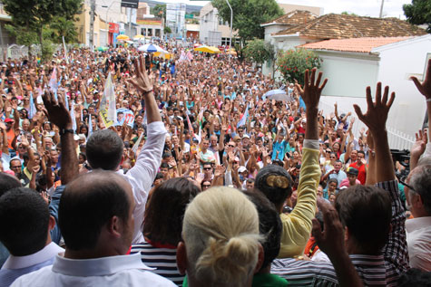 Eleições 2014: Marina Silva passa como furacão por Brumado
