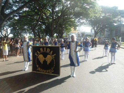 Brumado: Fanfarra da Escola Idalina Azevedo participou da Copa Sul Baiana de Bandas e Fanfarras