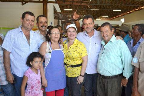 Palmas de Monte Alto: Ivana Bastos visita Mercado Municipal