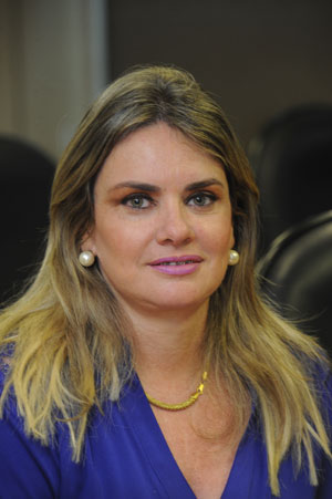 Jequié: Ivana Bastos comemora ordem de serviço para túnel da Fiol
