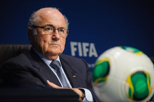 Joseph Blatter renuncia à presidência da Fifa