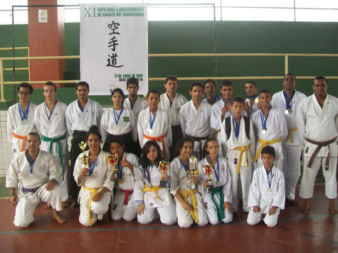 Vitória da Conquista: Karatecas brumadenses saem vitoriosos da Copa SESC