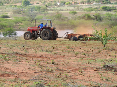 Lagoa Real: Prefeitura e EBDA buscam fortalecer a agricultura familiar