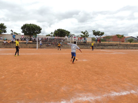 Lagoa Real realiza torneio de futebol para a abertura do Campeonato Municipal