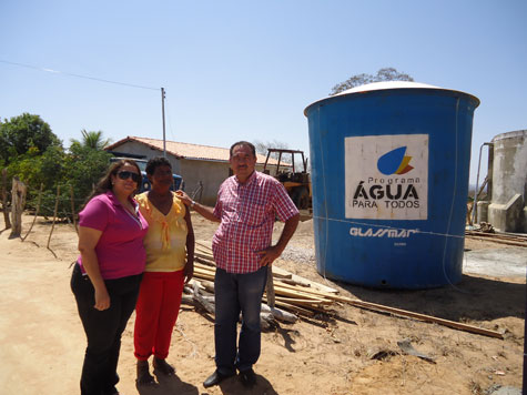 Brumado: Liu visita instalação do sistema de abastecimento de água na zona rural