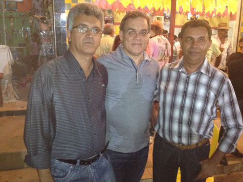 Rio do Antônio: Luciano Ribeiro prestigia festejos juninos no Distrito de Ibitira