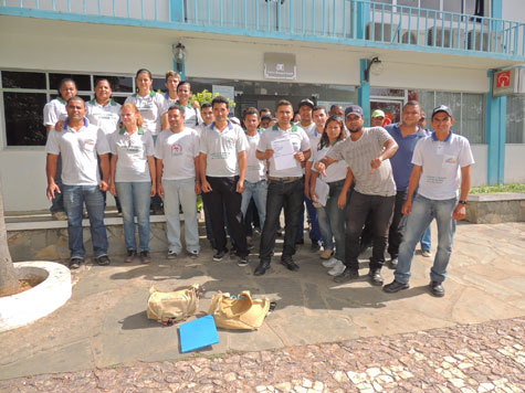 Agentes de Endemias cruzam os braços em Brumado