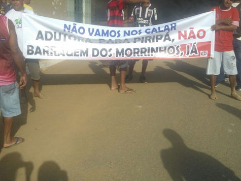 Condeúba: População se manifesta contra construção de adutora