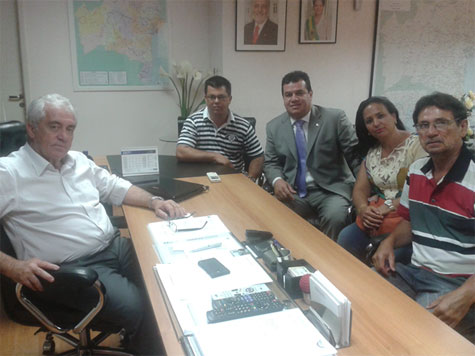 Deputado Marquinho Viana reúne-se com lideranças políticas
