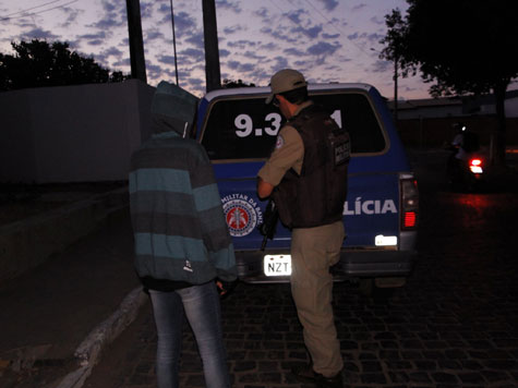 Brumado: Mulher detida em ônibus com drogas é transferida
