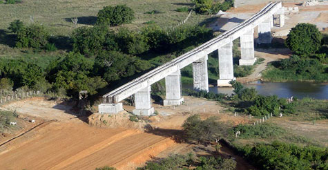 Brumado: Ministro César Borges e diretores da Valec vistoriam obras da Fiol