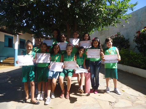 Brumado: Escola Armida Azevedo realiza cerimônia para premiação de alunos 
