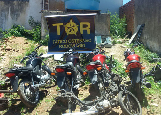 Cinco motocicletas adulteradas são apreendidas pela Polícia Rodoviária Estadual na BR-030