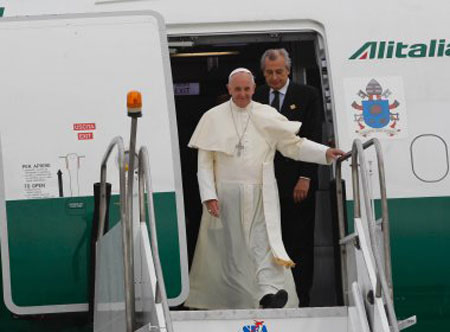 Papa Francisco chega ao Rio de Janeiro
