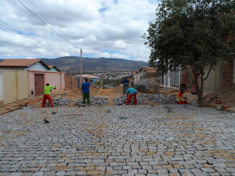 Obras de compensação do Parque das Palmeiras estão sendo realizadas no Bairro Jardim de Alah