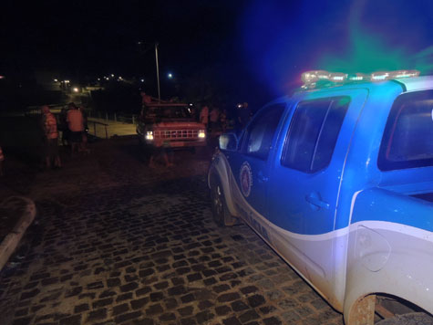 Brumado: Defesa Civil e Polícia Militar interditam ponte sobre Rio do Antônio