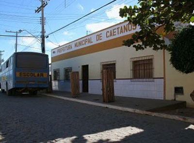 Caetanos: Ex-prefeito condenado por improbidade administrativa
