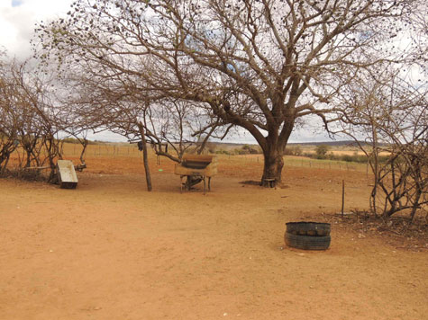 Brumado: Embasa esclarece falta de água no Espinheiro mesmo após instalação de hidrômetros
