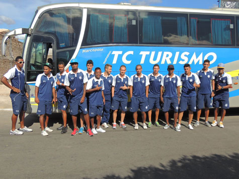 Seleção de Itabuna almoça em Brumado antes do jogo decisivo contra o Flamengo de Guanambi