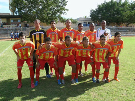 Seleção de Brumado em formação para disputar o Intermunicipal 2013