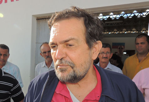 Senador Pinheiro visita Brumado e se esquiva sobre as eleições 2014
