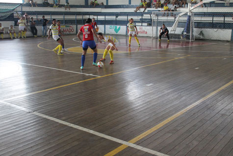 Brumado é tetracampeão no zonal feminino de futsal