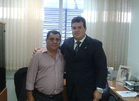Marquinho Viana recebe apoio do vice-prefeito de Maracás e do PV de Sátiro Dias