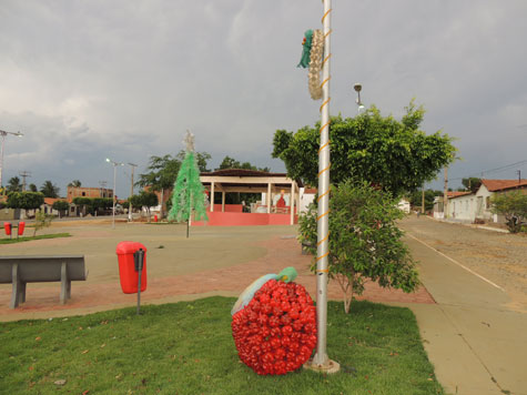 Brumado: Vila Presidente Vargas promove natal da reciclagem