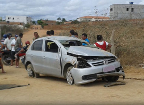 Brumadenses se envolvem em acidente entre Malhada de Pedras e Rio do Antônio