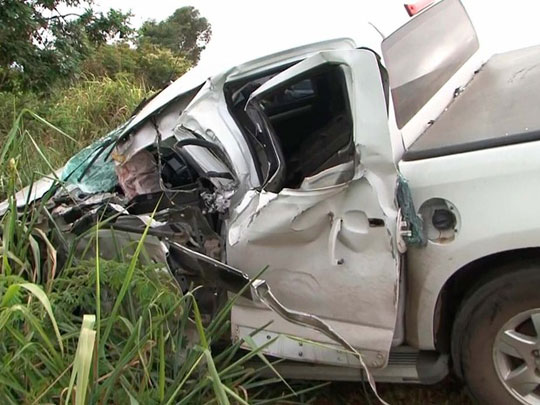 Motorista de caminhonete morre após bater em caminhão na BR-116 em Vitória da Conquista