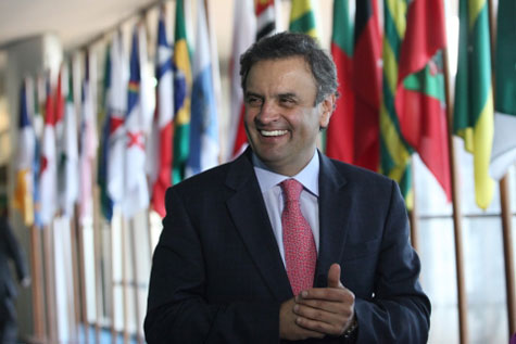 Istoé/Sensus: Aécio dispara e abre 17 pontos de vantagem sobre Dilma