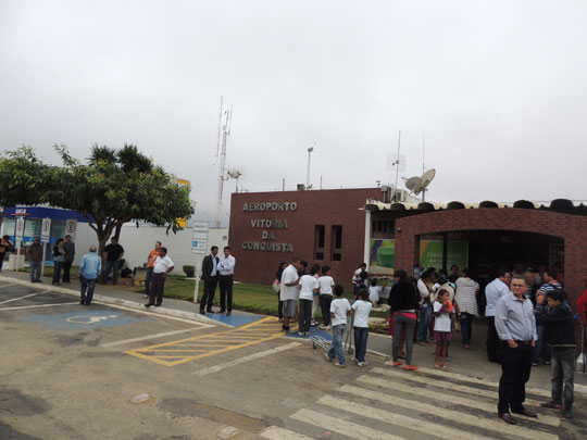 Mau tempo faz aeroporto cancelar voos em Vitória da Conquista