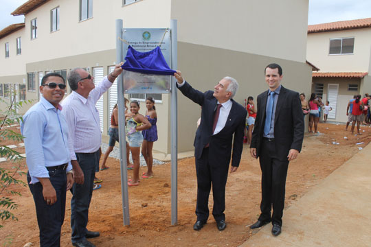 Famílias brumadenses recebem moradias do Minha Casa, Minha Vida