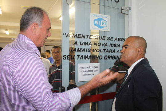 Brumado: Guardas Municipais, sindicato e prefeito debatem condições trabalhistas e denúncia de excesso de horas extras