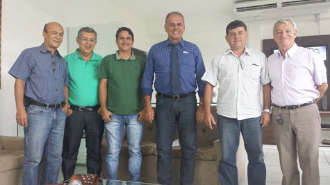 Membros do Rotary Clube visitam prefeito de Brumado