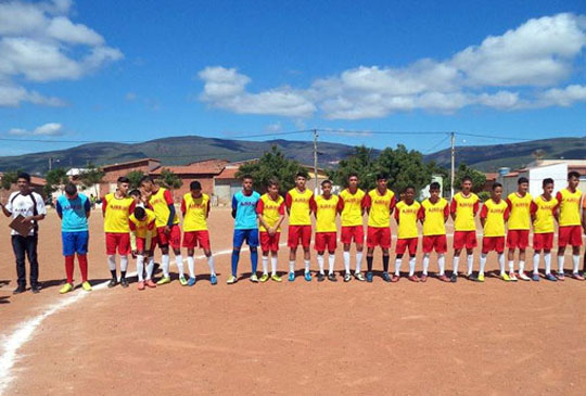 Ajax é o campeão do 1º Campeonato Infantojuvenil no Bairro São Félix em Brumado