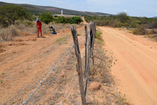 Brumado: Prefeitura inicia obras para alargamento da via de acesso ao presídio