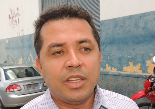TCM rejeita contas da Câmara de Itabuna que é presidida pelo brumadense Aldenes Meira