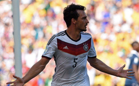 Alemanha bate França em clássico tático, vai à semifinal