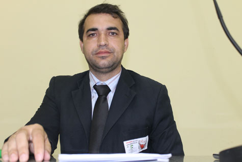 Brumado: Terminal e pontos de ônibus são reivindicações do vereador Alessandro Lôbo
