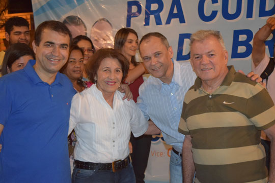 Eleições 2016: Alessandro Lôbo inicia campanha com inauguração de comitê em Brumado