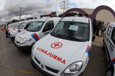 Governo da Bahia entrega ambulâncias para municípios do sudoeste