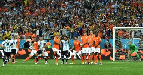 Argentina vence Holanda nos pênaltis e está na final da copa