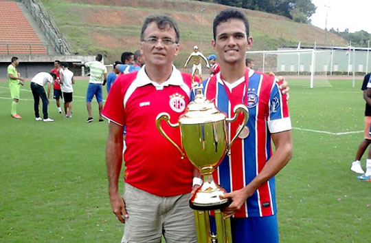 Jogador brumadense é escalado e disputa a Copa São Paulo pelo Bahia
